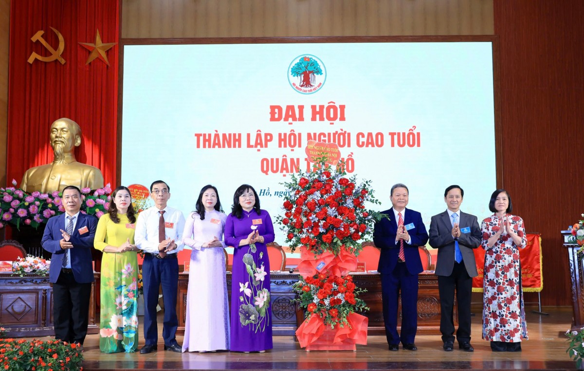 Đại hội thành lập Hội Người cao tuổi quận Tây Hồ