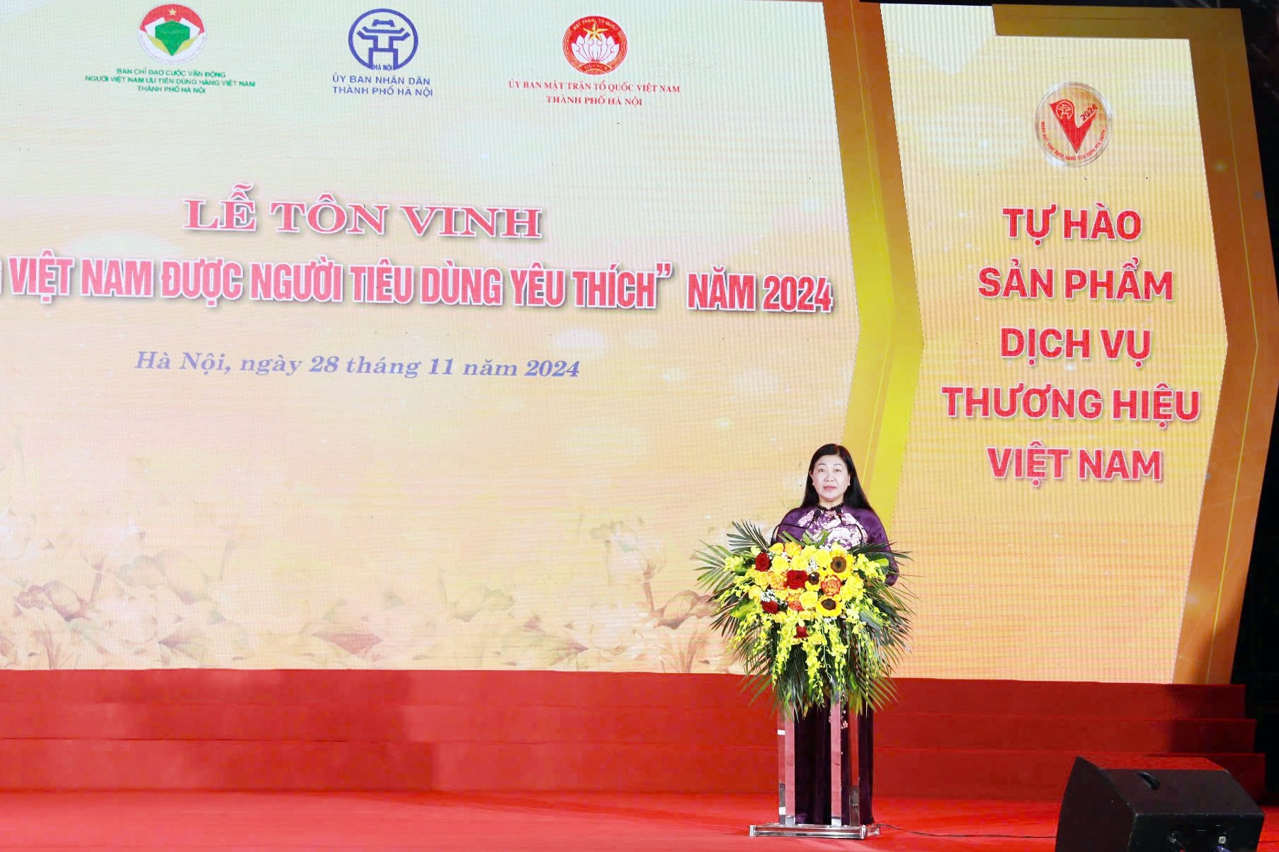 Tôn vinh 150 sản phẩm hàng Việt Nam được người tiêu dùng yêu thích năm 2024