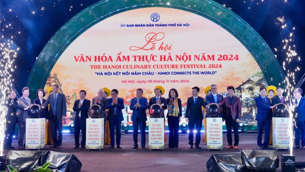 Chính thức khai mạc Lễ hội văn hóa ẩm thực Hà Nội năm 2024