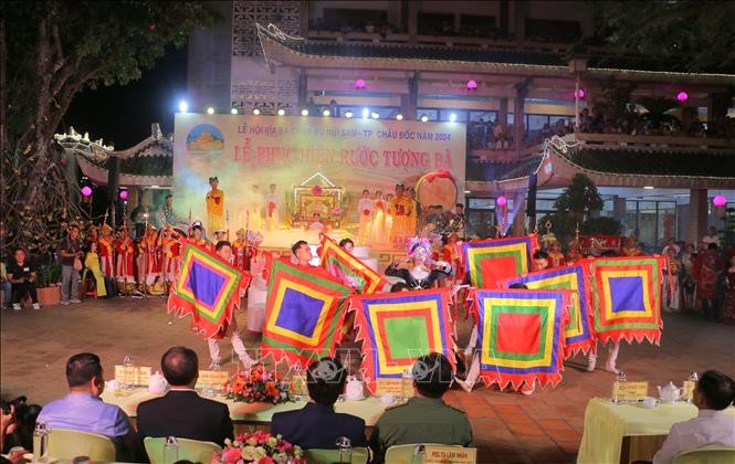 Lễ hội vía Bà Chúa Xứ núi Sam được UNESCO ghi danh là Di sản văn hóa phi vật thể đại diện của nhân loại