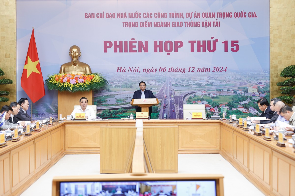 Thủ tướng chủ trì phiên họp Ban Chỉ đạo các dự án giao thông trọng điểm