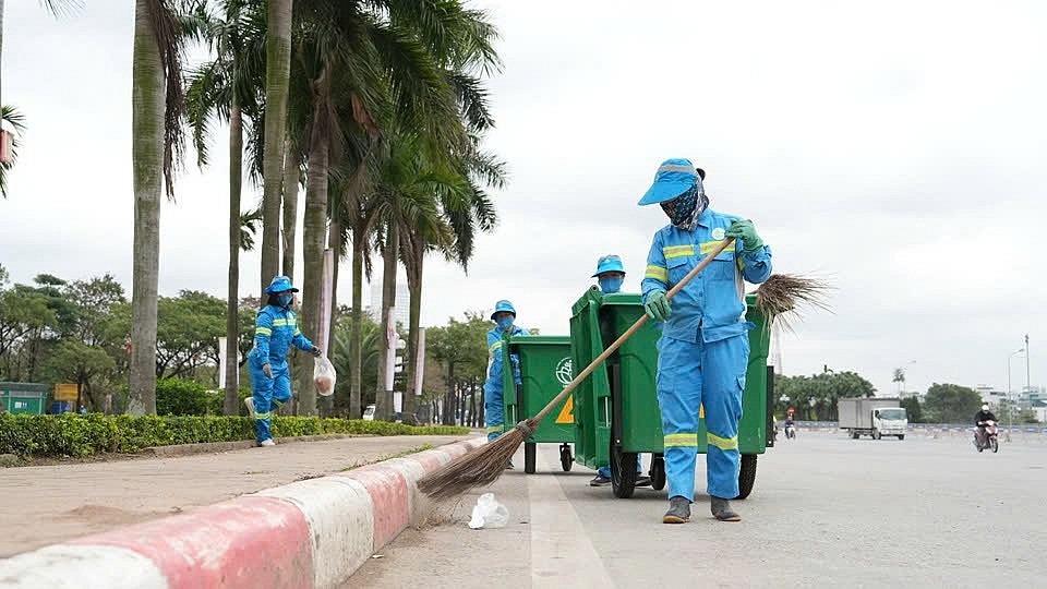 Nỗ lực “xanh hoá” thùng rác, đảm bảo công tác thu gom