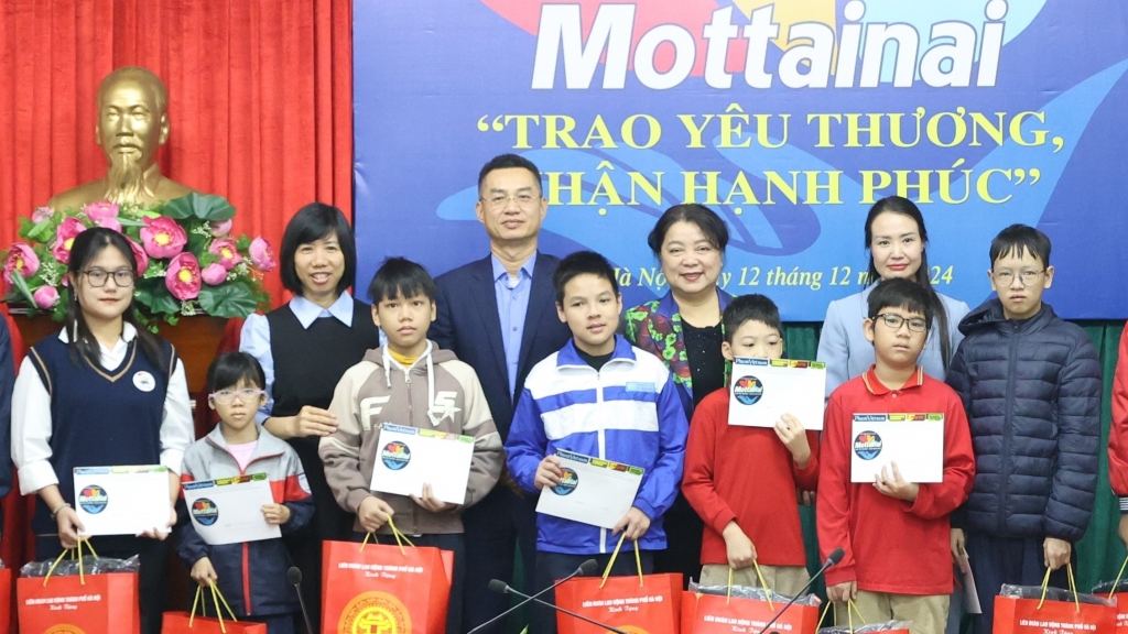 Trao học bổng Mottainai cho con công nhân lao động ngành Xây dựng Hà Nội