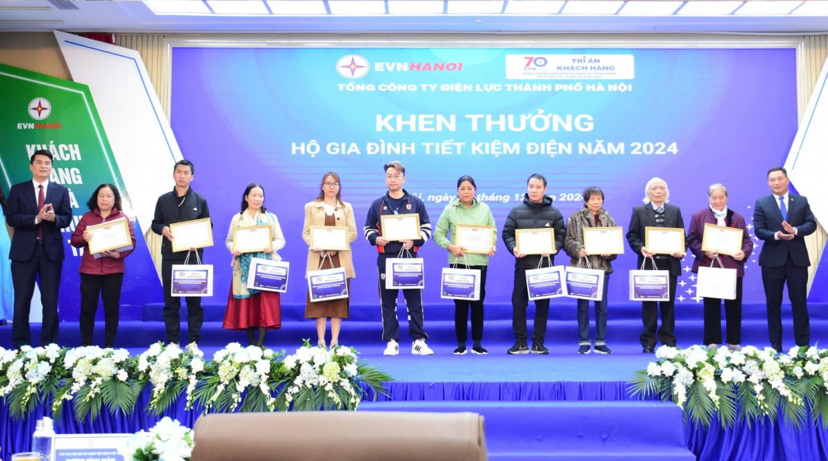 EVNHANOI tri ân khách hàng sử dụng điện năm 2024