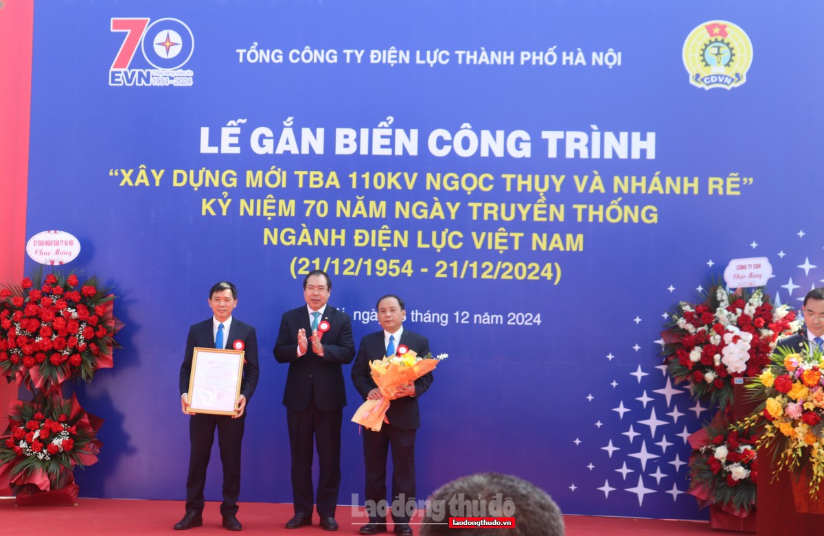 EVNHANOI gắn biển công trình trạm biến áp 110kv Ngọc Thụy và nhánh rẽ