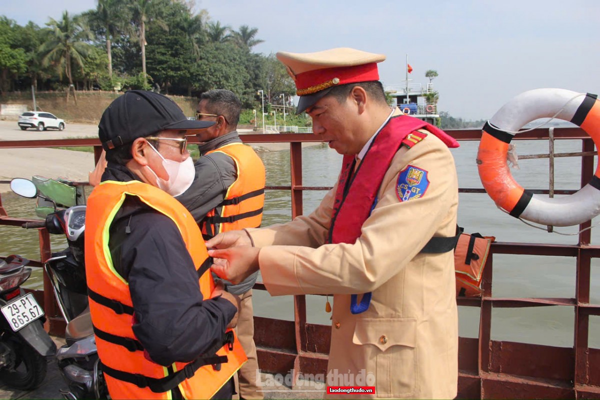 Triển khai mô hình "Bến khách an toàn giao thông"