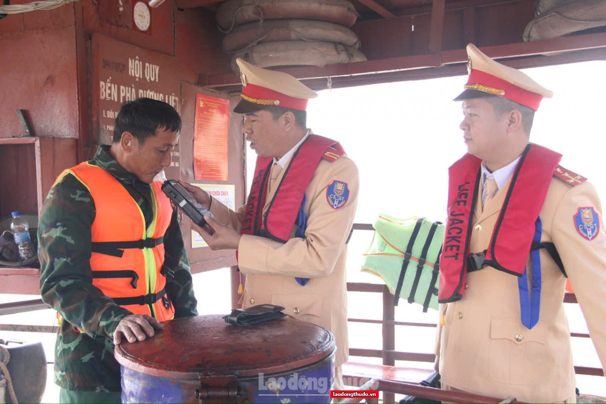 Bảo đảm an toàn giao thông đường thủy ngay từ những ngày đầu năm