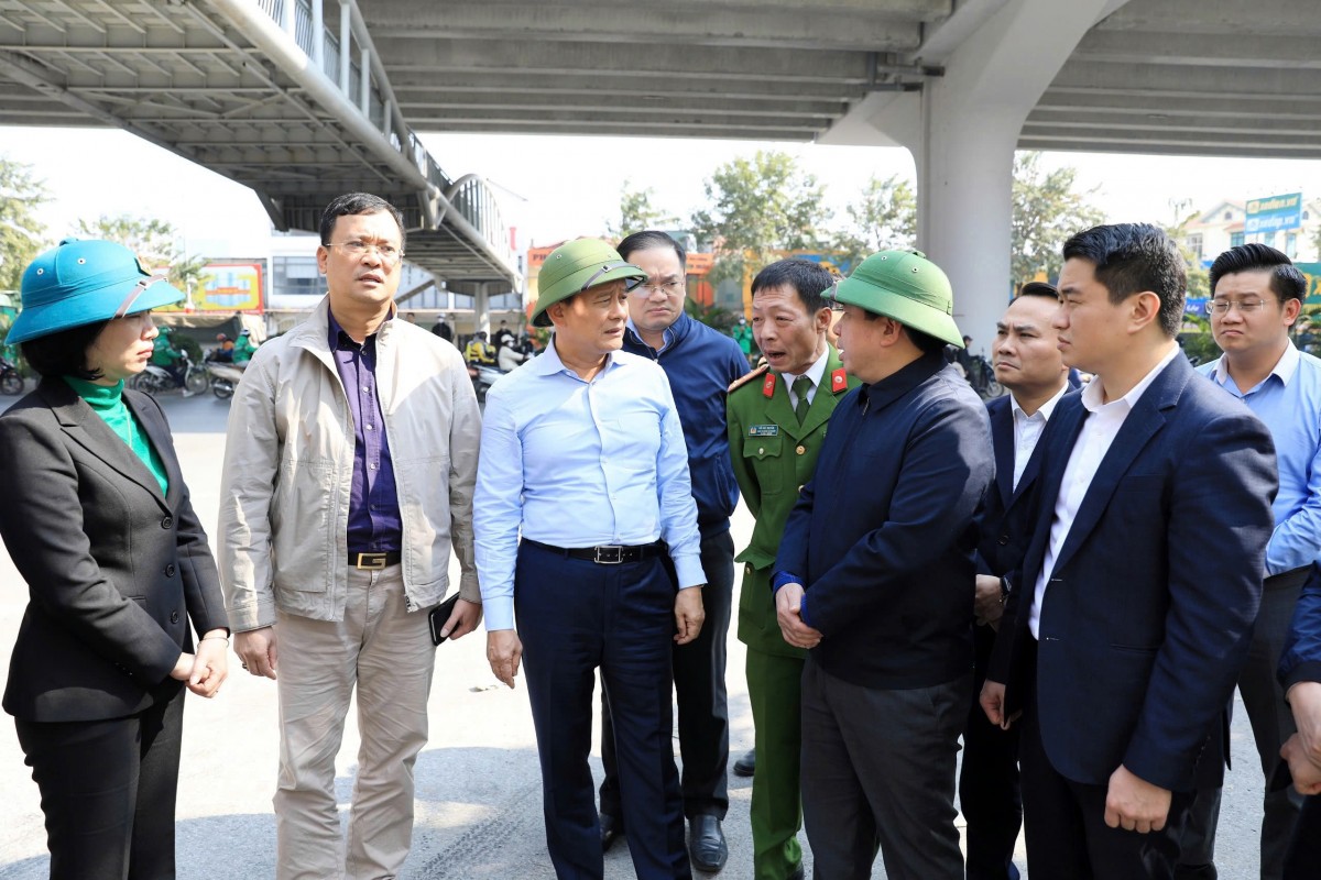 Chủ tịch HĐND Thành phố chỉ đạo khắc phục vụ cháy tại quán cà phê đường Phạm Văn Đồng