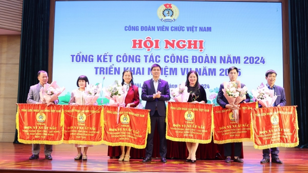 Công đoàn Viên chức Việt Nam tổng kết hoạt động năm 2024