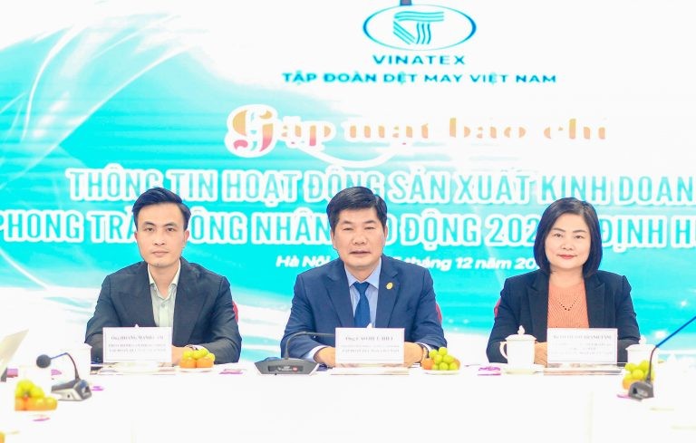 Vinatex: Phát triển sản xuất kinh doanh, quan tâm chăm lo người lao động