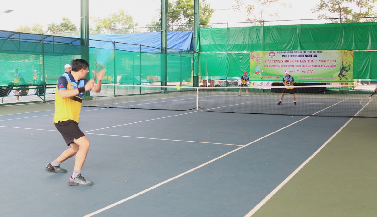 Sôi nổi giải tennis Hội đồng hương Nghệ An tại TP.HCM