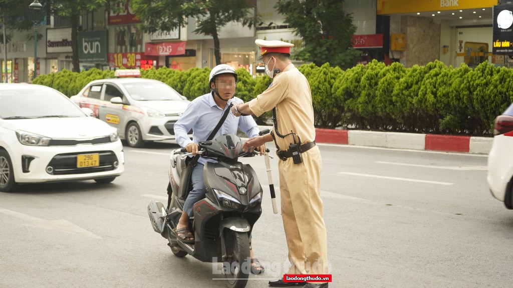 Từ 1/1/2025: Vi phạm nồng độ cồn sẽ bị trừ điểm giấy phép lái xe