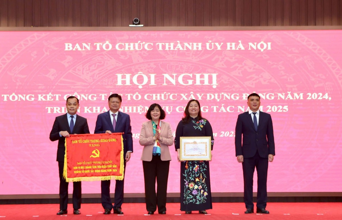 Kiên quyết phòng, chống tiêu cực, tham nhũng trong công tác cán bộ