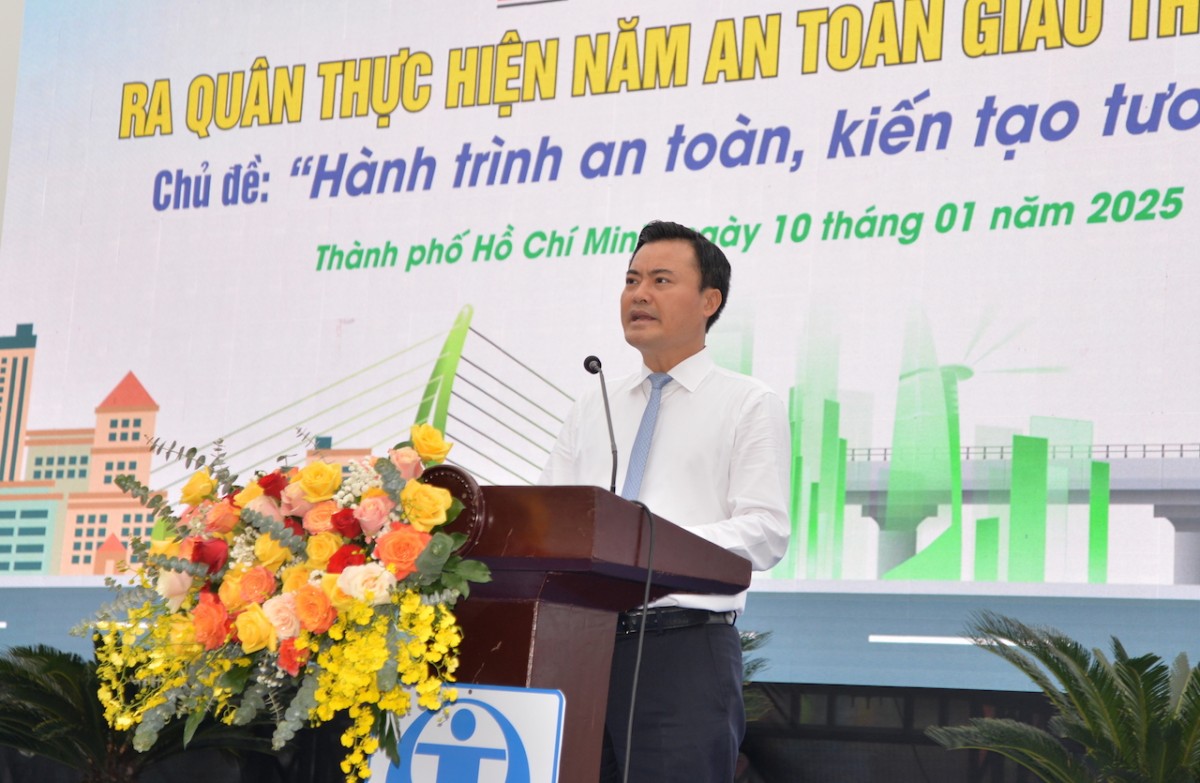 TP.HCM: Ra quân thực hiện năm an toàn giao thông 2025