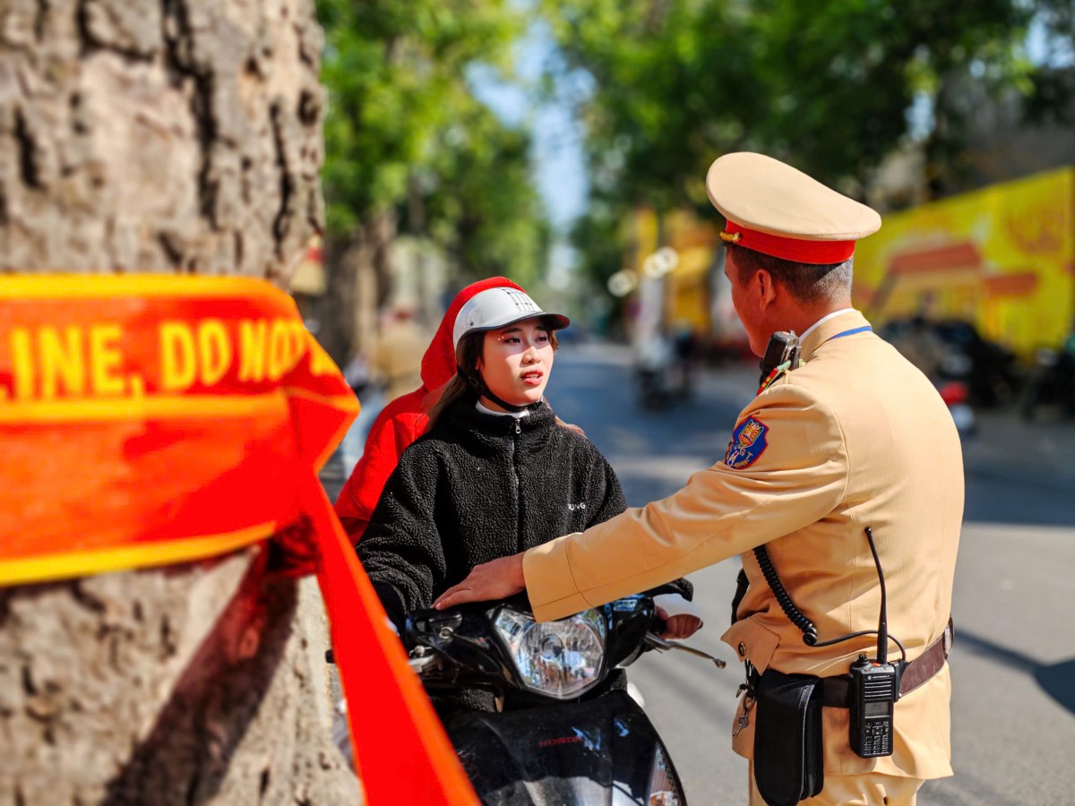 Đi xe đạp điện vi phạm nồng độ cồn, người đàn ông bị phạt và tạm giữ phương tiện