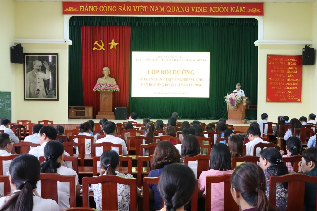 Liên đoàn Lao động huyện Phú Xuyên: Chú trọng công tác phá triển đoàn viên