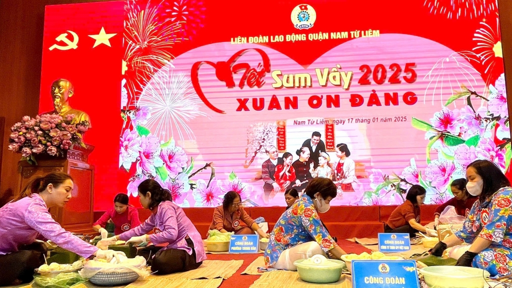 Đoàn viên, người lao động quận Nam Từ Liêm phấn khởi đón "Tết sum vầy” 2025