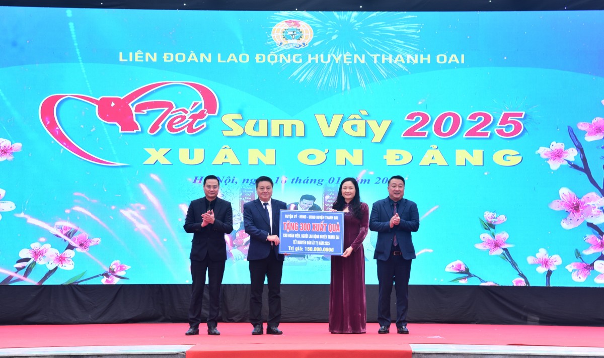 Ấn tượng “Tết sum vầy” và “Chợ Tết Công đoàn” huyện Thanh Oai