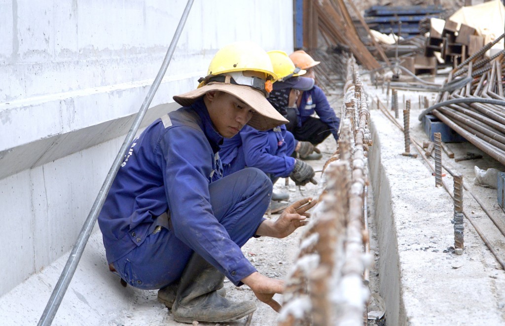 Tích cực chăm lo, hỗ trợ người lao động làm việc trên công trường trong dịp Tết