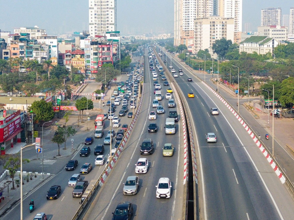 Hà Nội: Chuyển biến giao thông đáng ghi nhận những ngày đầu Xuân Ất Tỵ