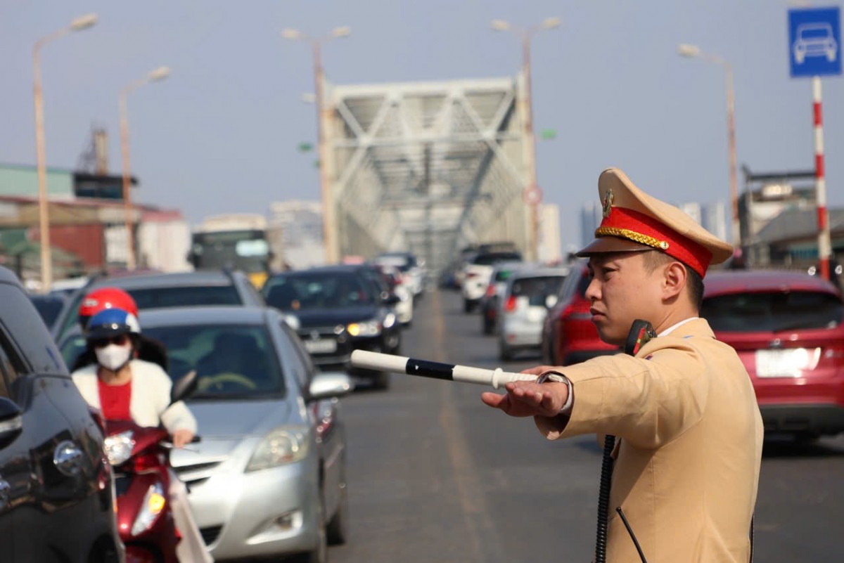 Hà Nội: Chuyển biến giao thông đáng ghi nhận những ngày đầu Xuân Ất Tỵ