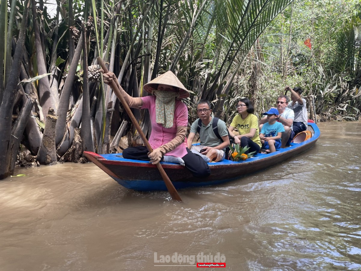 Du Xuân miền Tây, trải nghiệm thú vị những ngày đầu năm