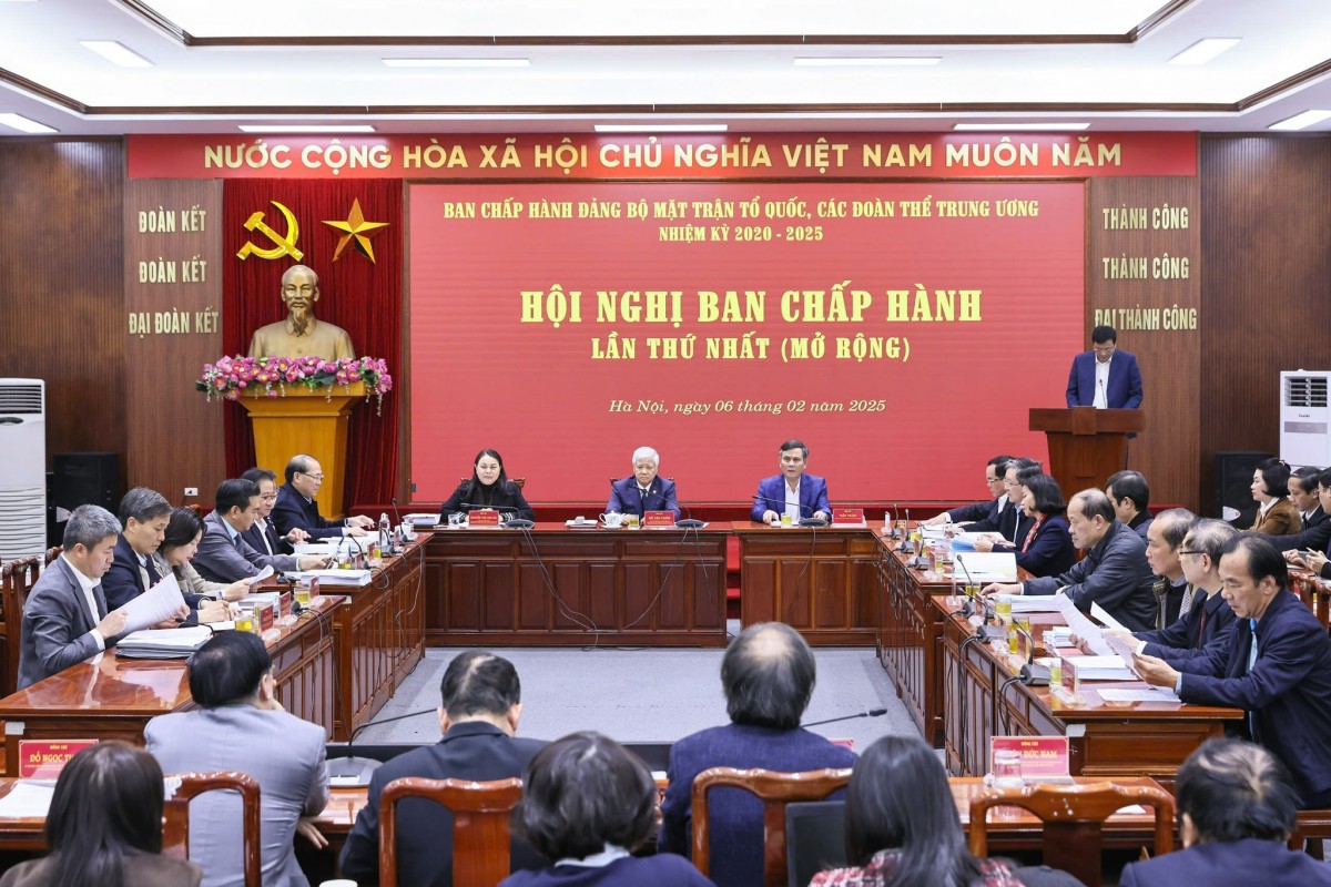 Hội nghị lần thứ nhất Ban Chấp hành Đảng bộ Mặt trận Tổ quốc, các đoàn thể Trung ương