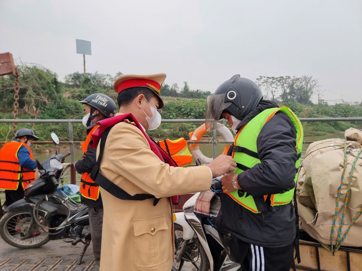 Bảo đảm an toàn giao thông đường thủy ngay từ những ngày đầu năm