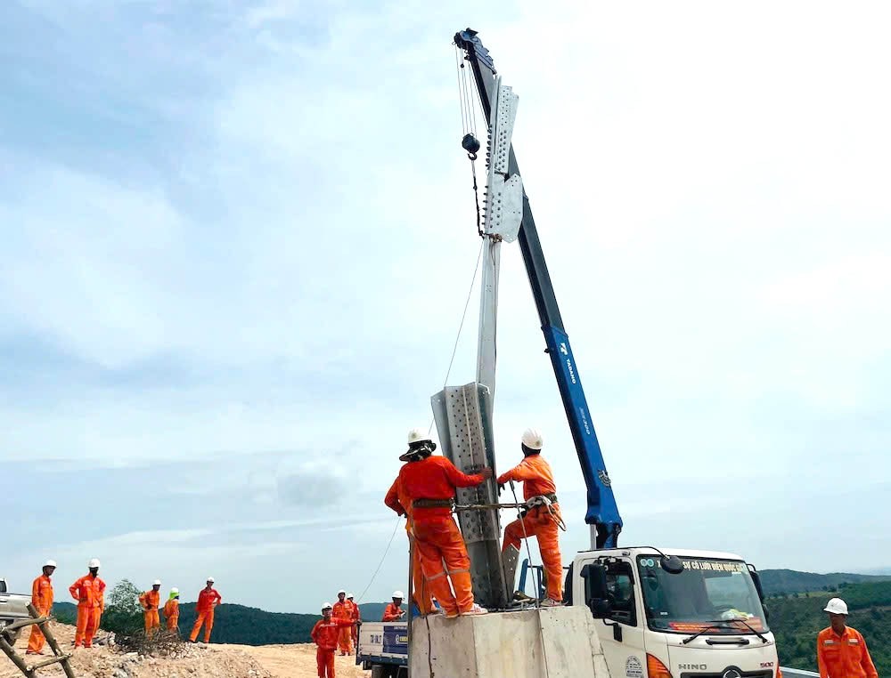 Dự án đường dây 500kV Lào Cai - Vĩnh Yên: Vướng ở đâu, gỡ ở đó