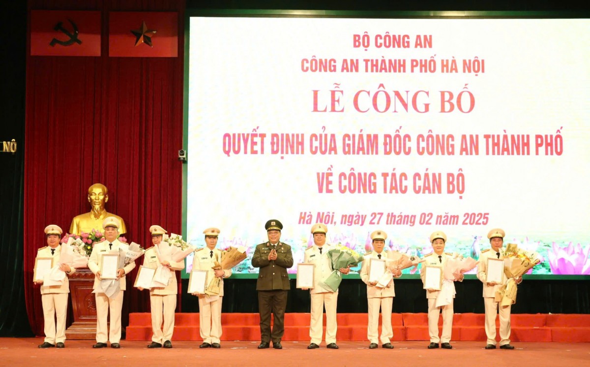 Chỉ huy Công an Hà Nội còn hơn 12 năm công tác xin nghỉ trước tuổi