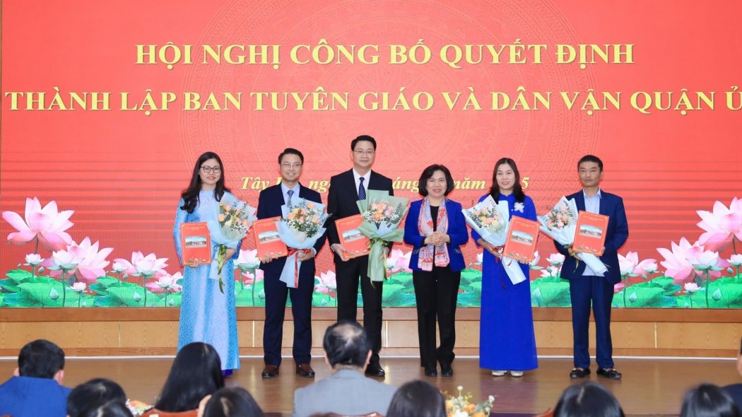 Quận Tây Hồ sắp xếp, tinh gọn, phát huy hiệu quả hoạt động của bộ máy hành chính