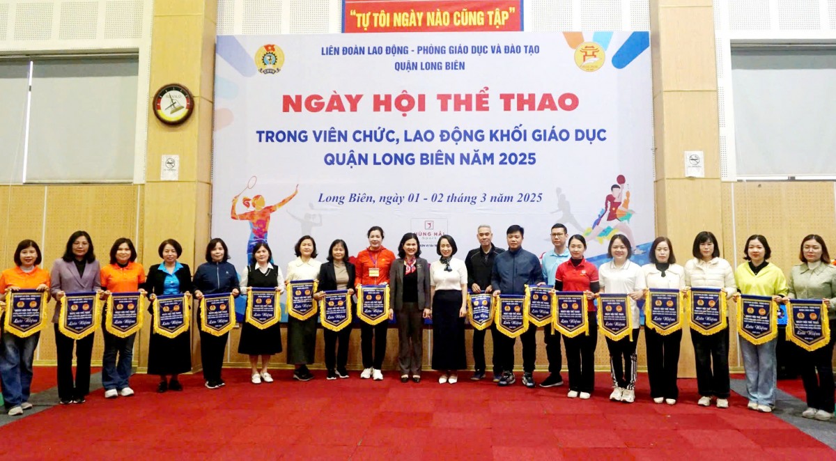 Ấn tượng Ngày hội Thể thao trong viên chức, người lao động khối Giáo dục quận Long Biên năm 2025