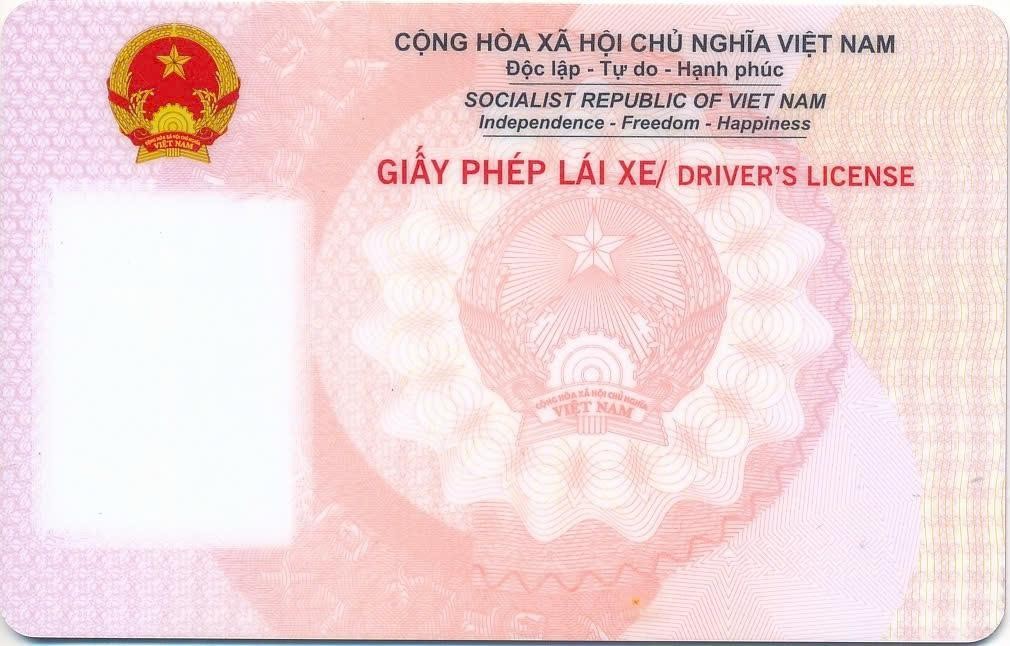 Mẫu giấy phép lái xe mới áp dụng từ 1/3