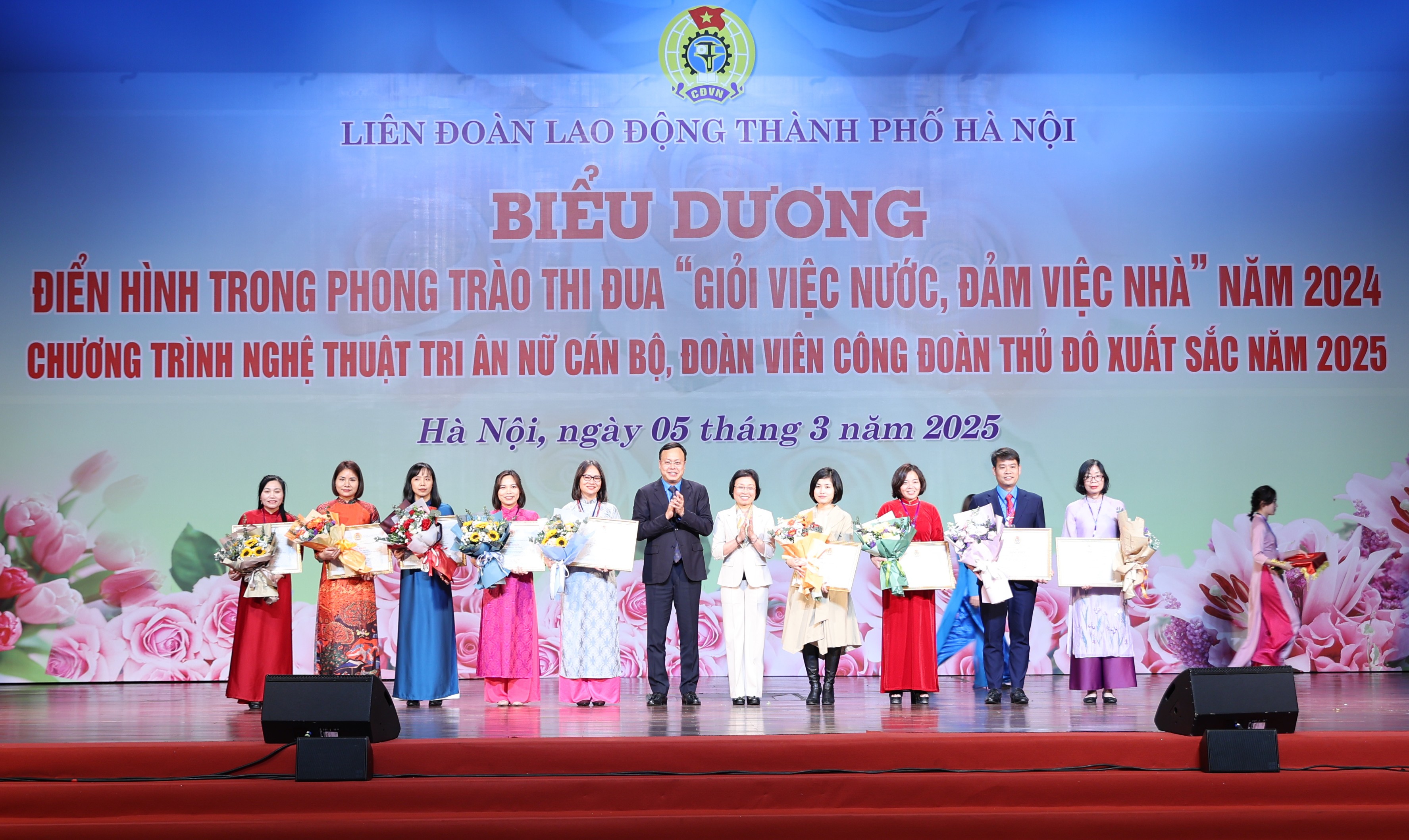 Biểu dương các điển hình trong phong trào thi đua “Giỏi việc nước, đảm việc nhà”