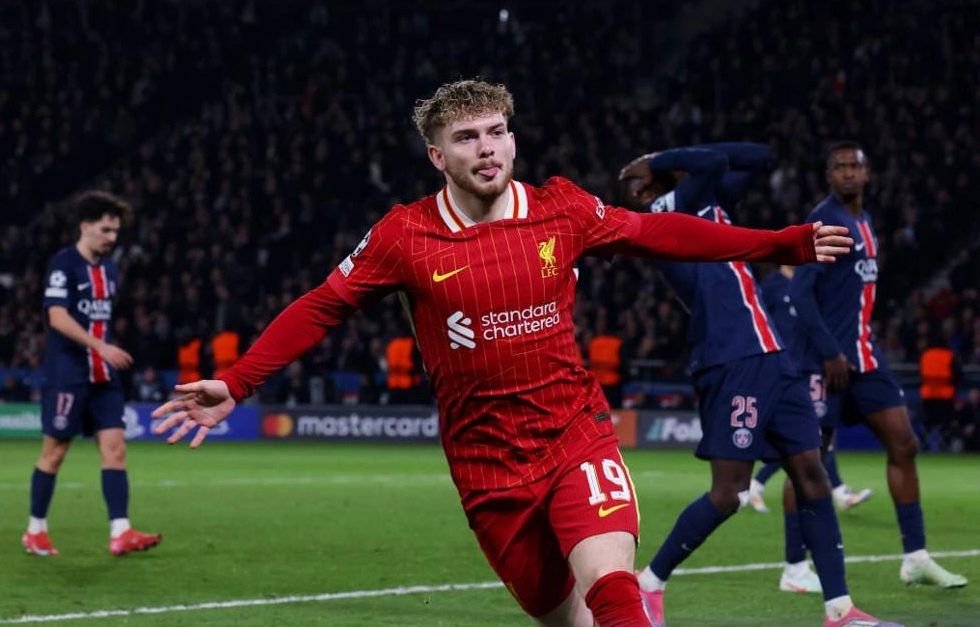 Liverpool hạ PSG ngay tại Paris nhờ 