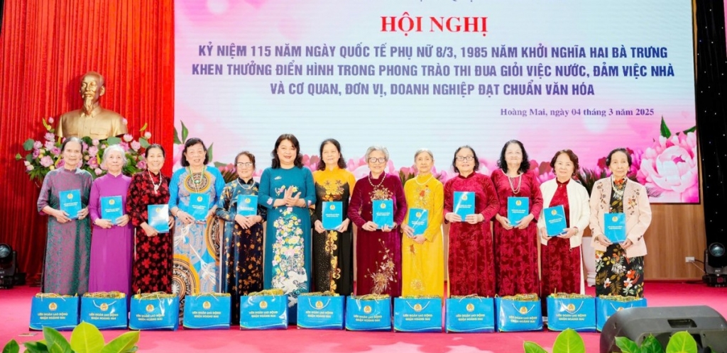 Lan tỏa những giá trị tốt đẹp của nữ công nhân, viên chức, lao động Thủ đô