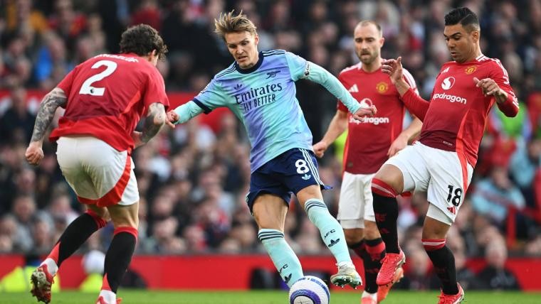 Hòa Man United, Arsenal gần như hết cơ hội vô địch Premier League