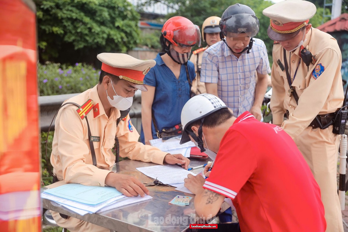 Hơn 7.200 vi phạm giao thông bị xử lý trong ngày mùng 3 Tết