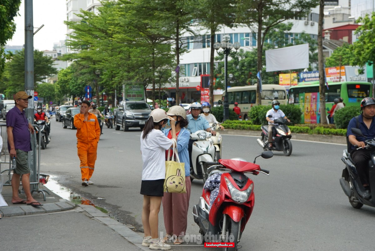 Chùm ảnh: Học sinh Hà Nội bước vào môn thi Ngữ văn