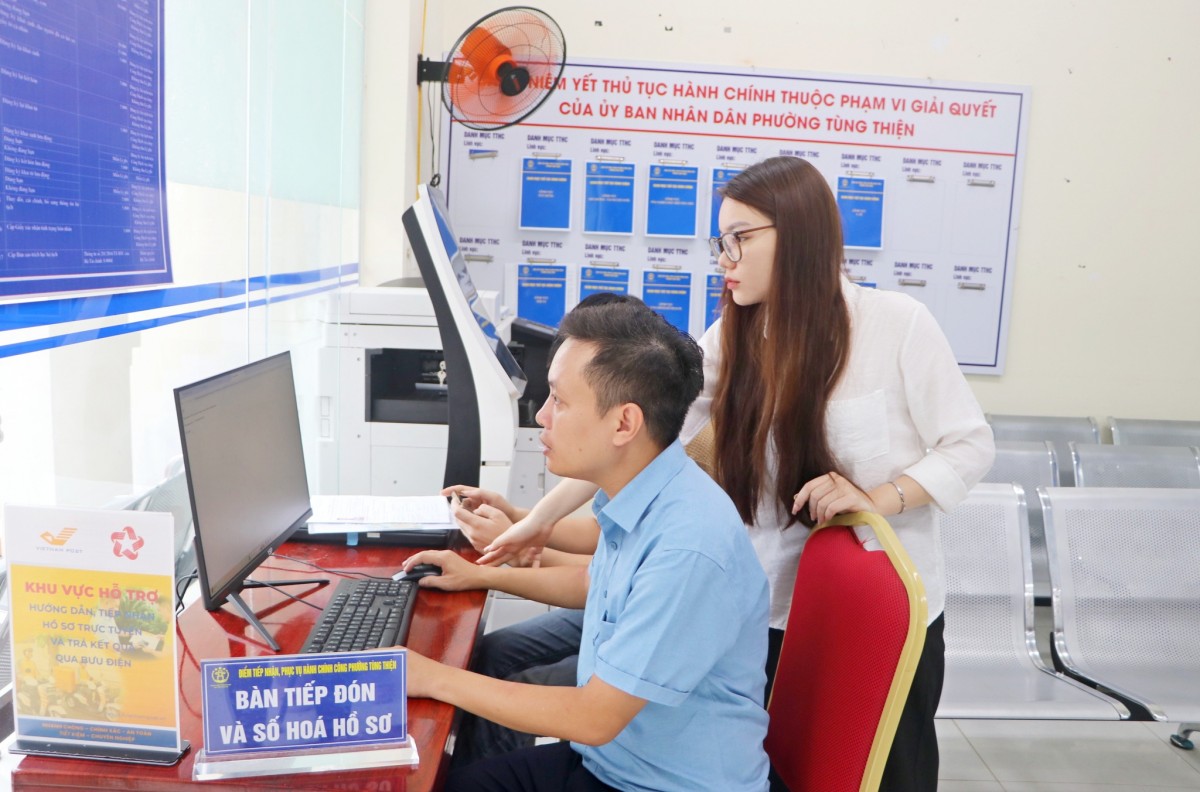 Hơn 10 ngày vận hành mô hình chính quyền 2 cấp ở Hà Nội: Nhiều giải pháp linh hoạt, người dân hài lòng