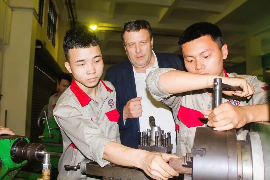 Học nghề hệ 9+: Cơ hội lập nghiệp cho các bạn trẻ