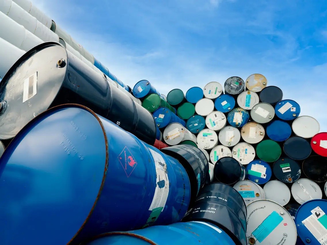 Giá xăng dầu hôm nay 19/09/2025: Giá dầu gần như đi ngang