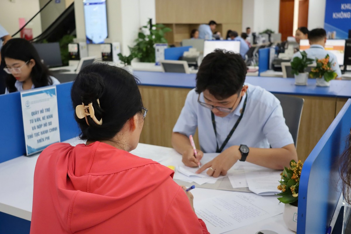 Bước chuyển lớn trong xây dựng nền hành chính phục vụ