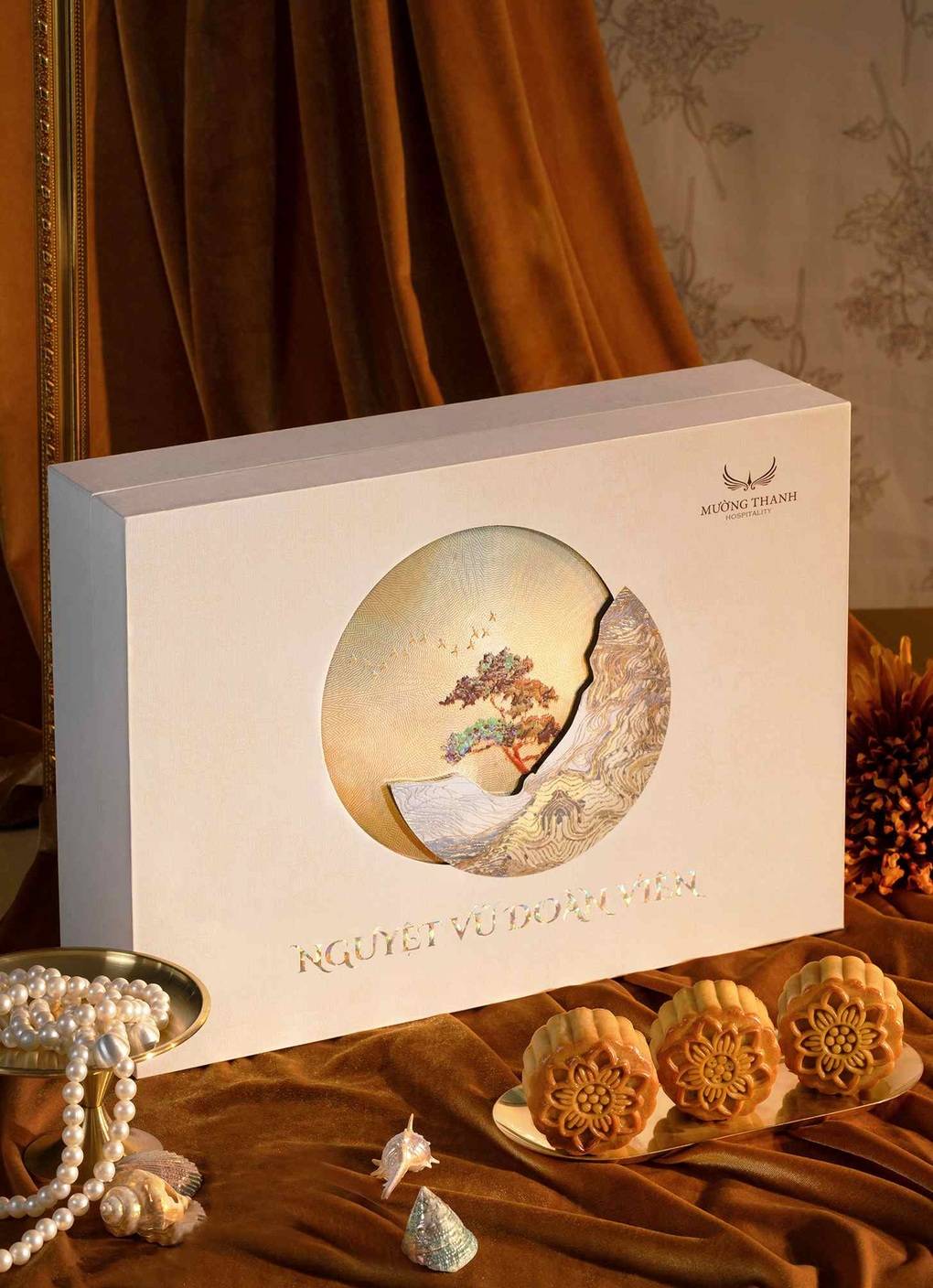 Mường Thanh kể chuyện Tết Trung thu bằng nghệ thuật khảm trai và tình yêu văn hóa Việt - 5