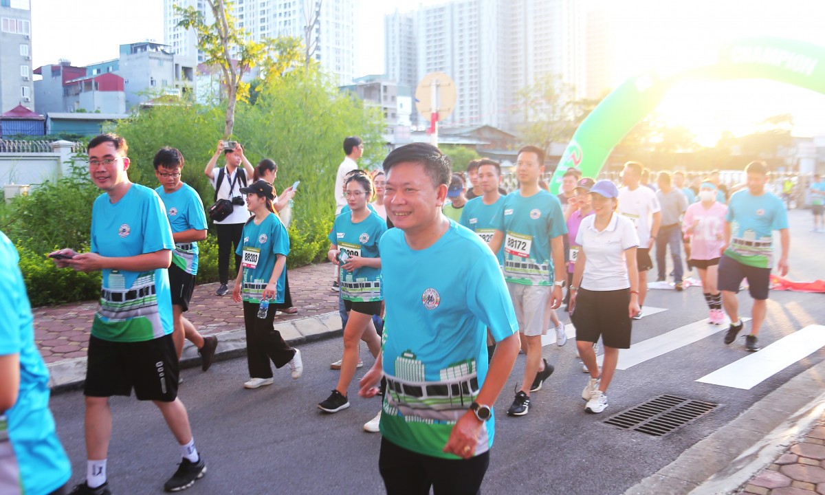 Phát động Giải chạy bộ chào mừng 1 năm vận hành tuyến metro Nhổn - Ga Hà Nội Phát động Giải chạy bộ chào mừng 1 năm vận hành tuyến metro Nhổn - Ga Hà Nội