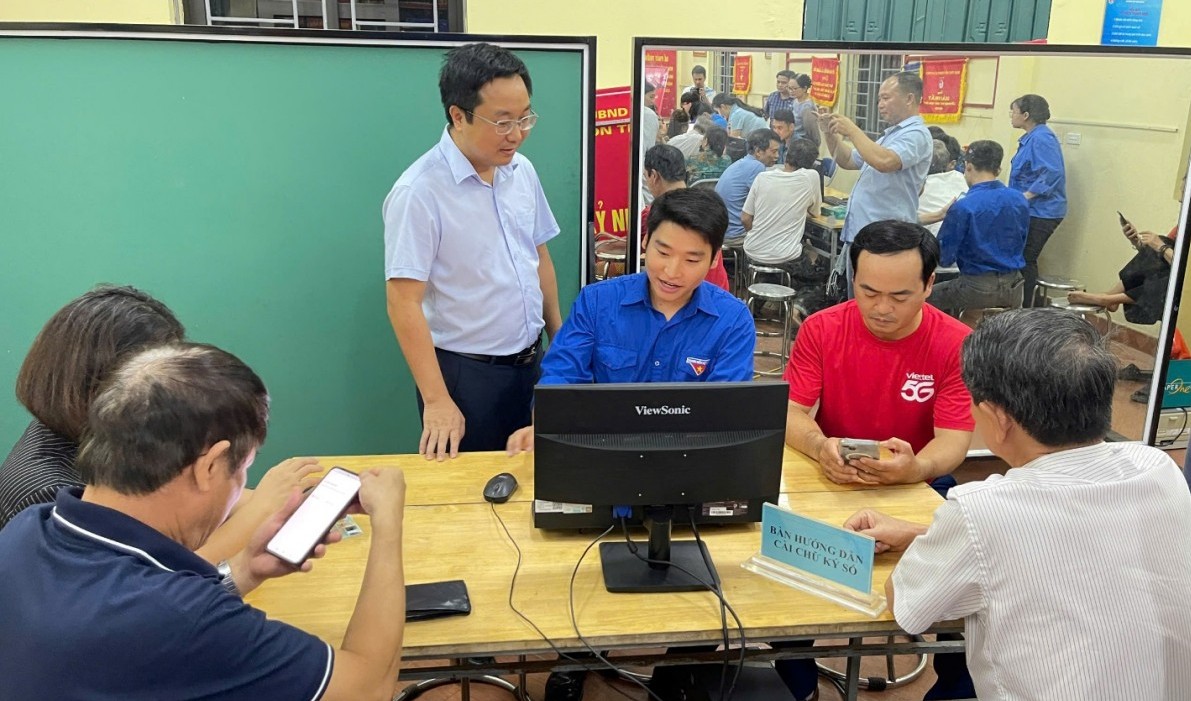 Gia Lâm giúp người dân tiếp cận và sử sụng thành thạo kỹ năng số