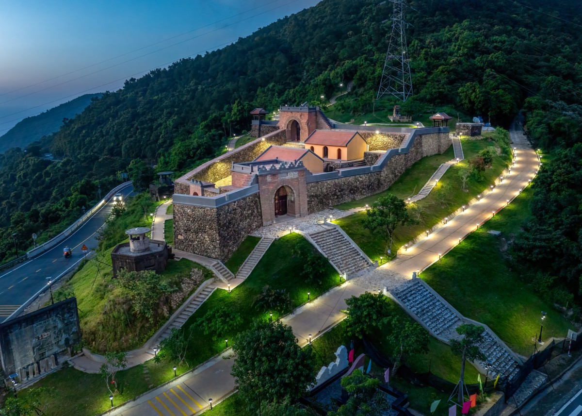 Hải Vân Quan - Nơi mây trời ôm ấp biển xanh, di sản sống của miền Trung