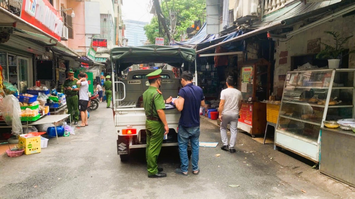 Phường Kim Liên triển khai nhiều giải pháp giữ gìn trật tự đô thị, vệ sinh môi trường