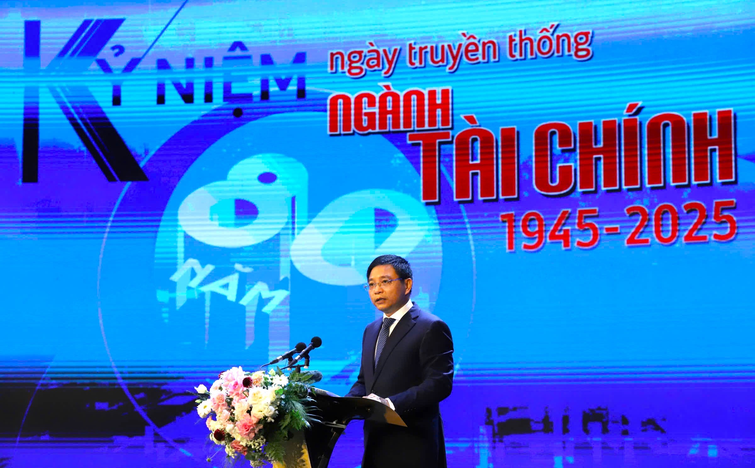 5 mũi nhọn để ngành tài chính dẫn dắt tăng trưởng bền vững