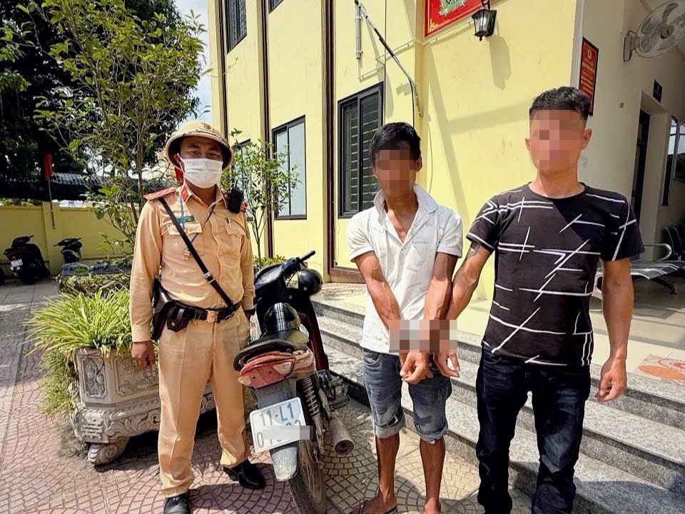 CSGT Hà Nội liên tiếp bắt giữ nhiều đối tượng tàng trữ ma túy trên Quốc lộ 1A